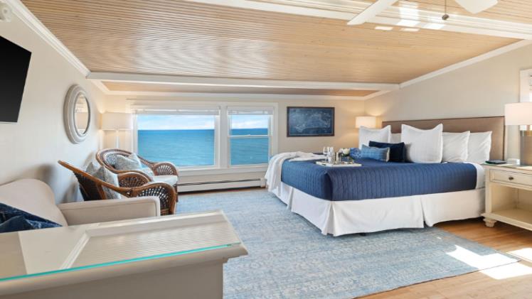 Why an Oceanfront Bed And Breakfast is Perfect for a Romantic Escape